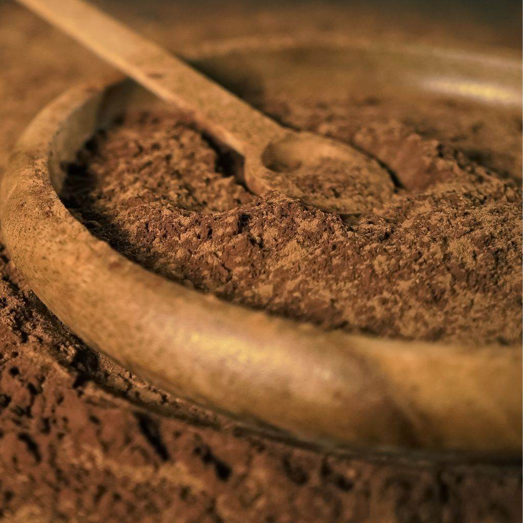Cloves Ground