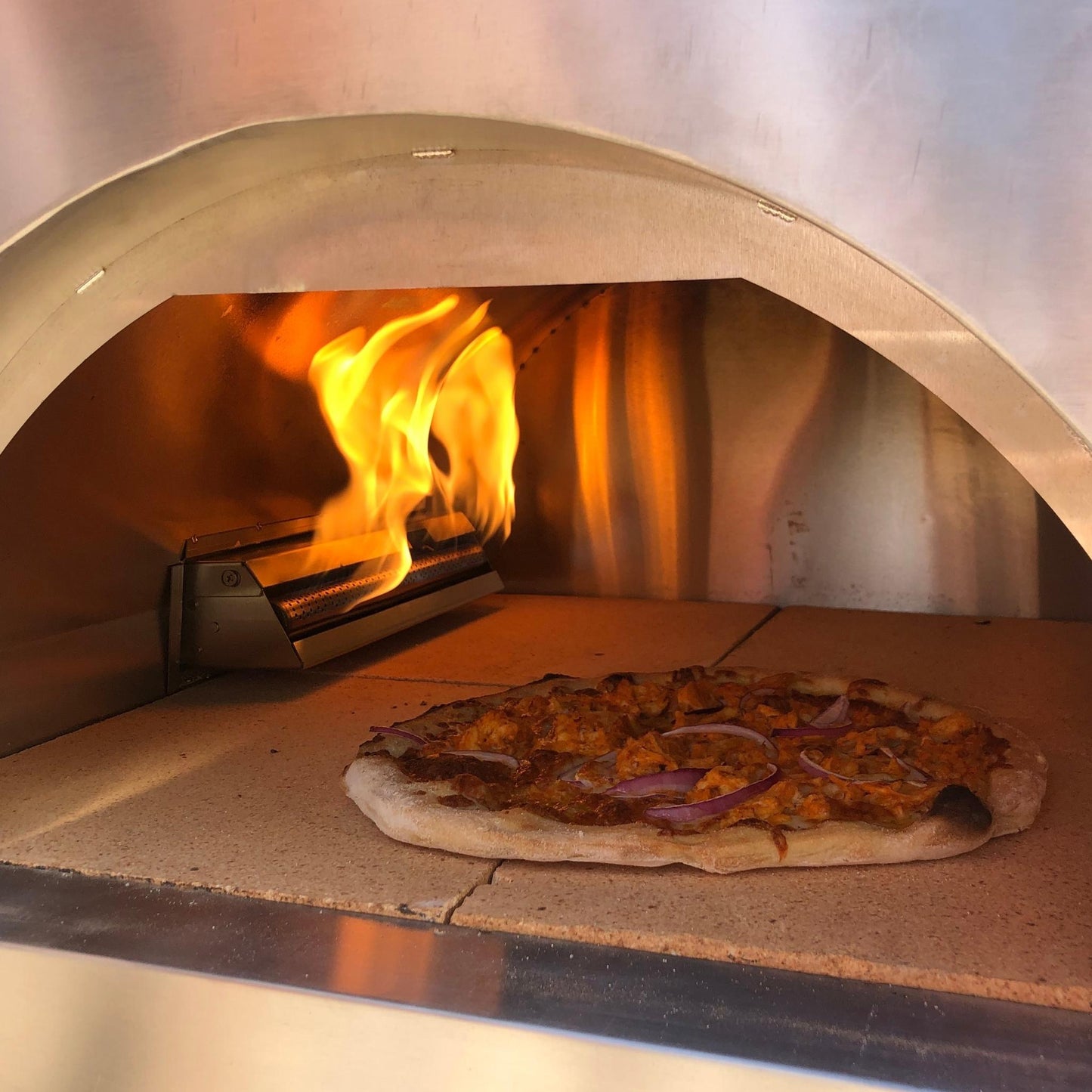The Complete Backyard Pizza Kitchen 25" Hybrid.