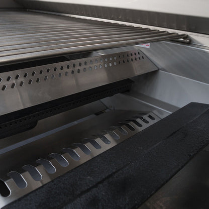 Bull Lonestar Select 30-Inch 4-Burner Freestanding Gas Grill