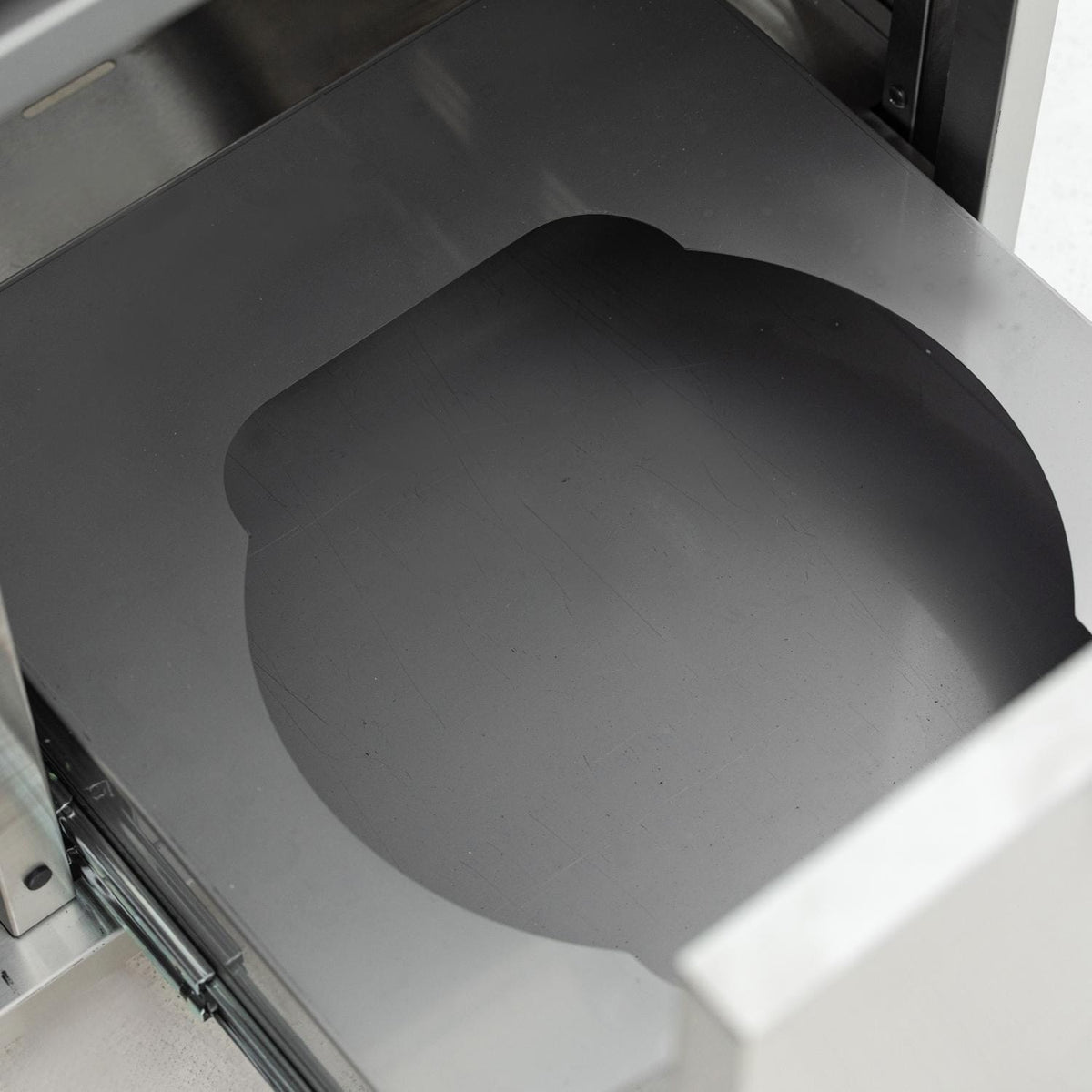 Blaze LTE PRO 40-Inch Gas Griddle w/Digital Temperature Screen & Lift-Assist Lid