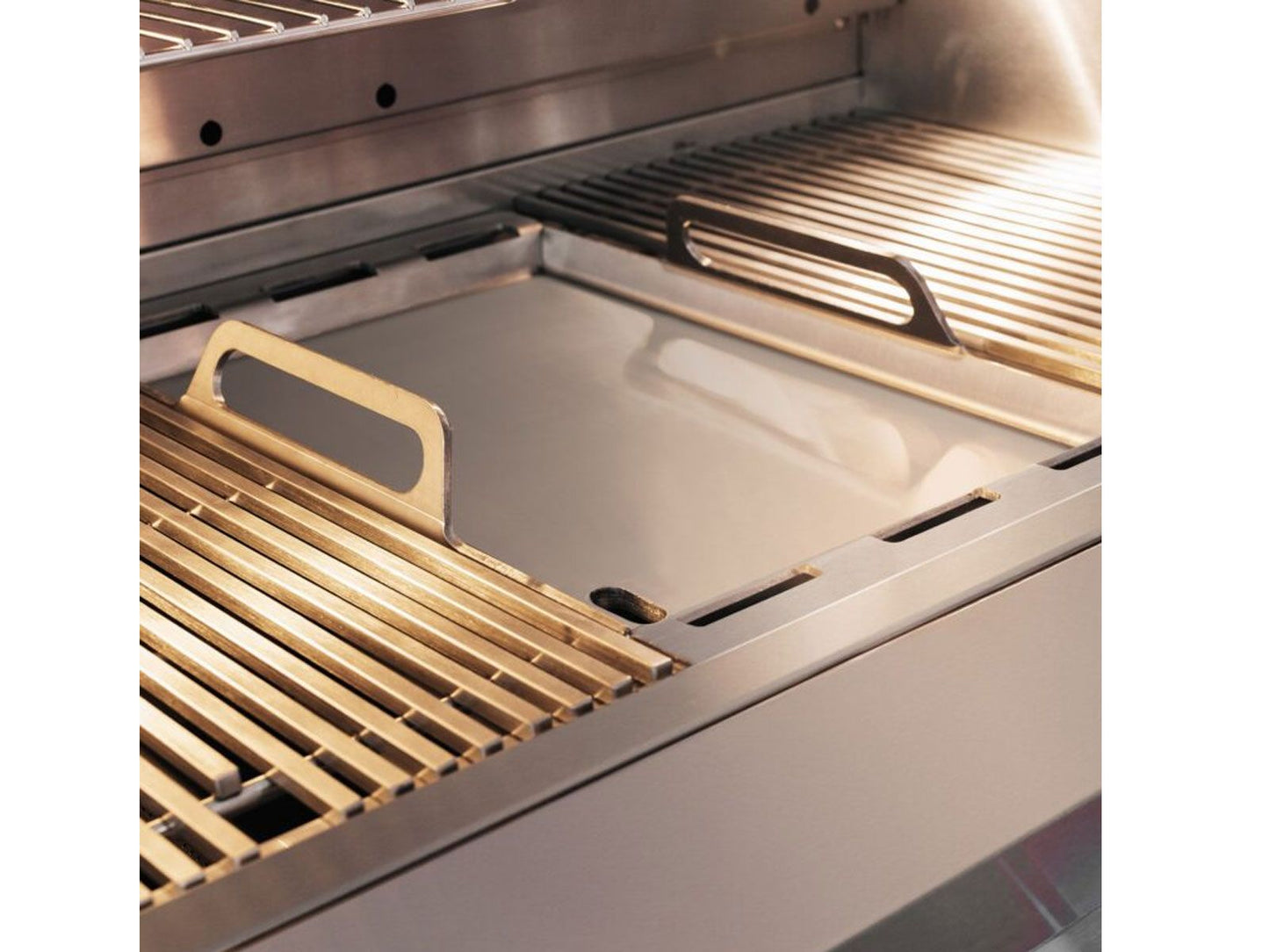 Summerset Quest 42-Inch 4 Burner Built-In Gas Grill with Rear Infrared Burner, Rotisserie Kit & Drop-In Griddle Plate
